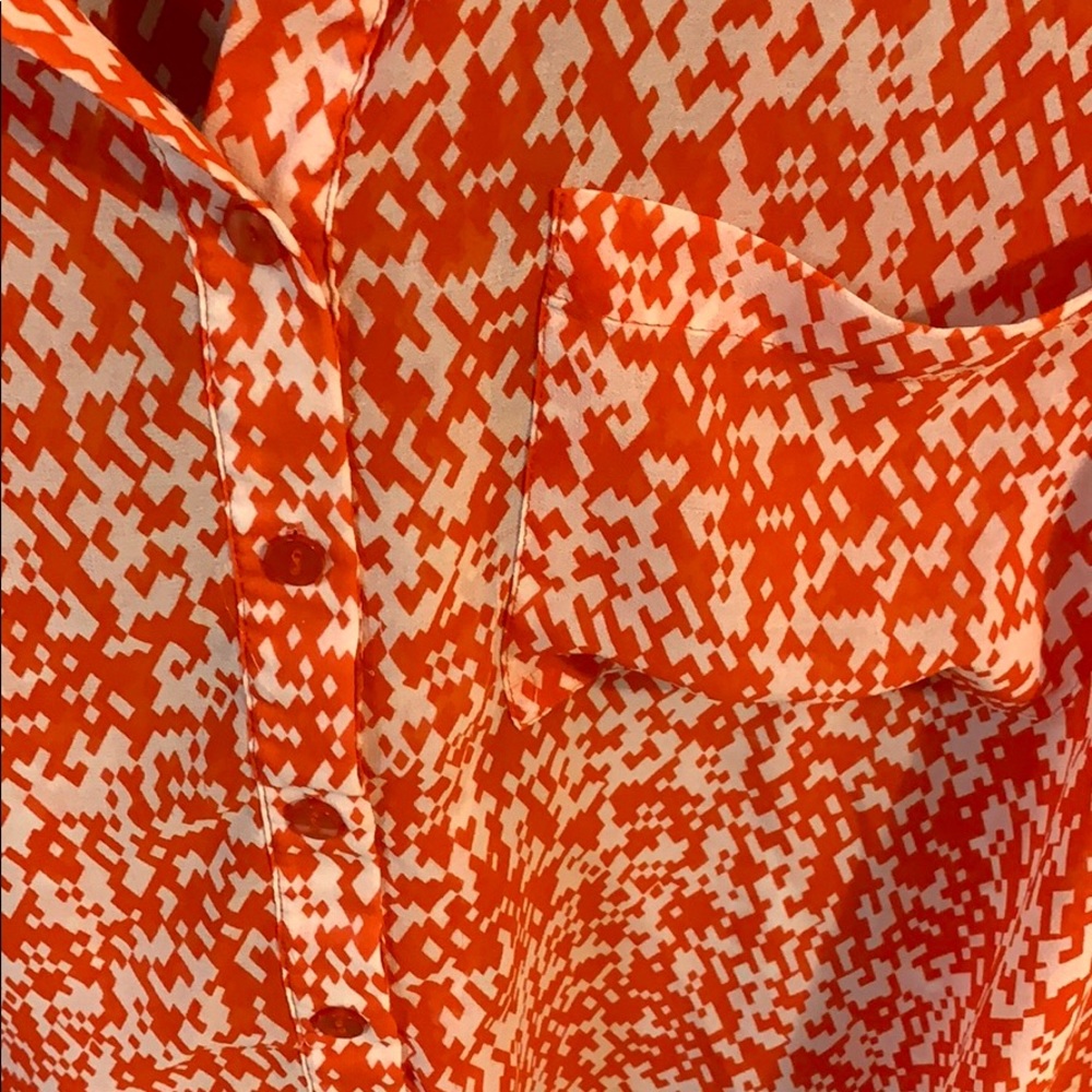 Patterned flowy top - Picture 3 of 3